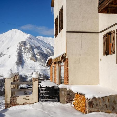 גודאורי Snow Time Cottage מראה חיצוני תמונה
