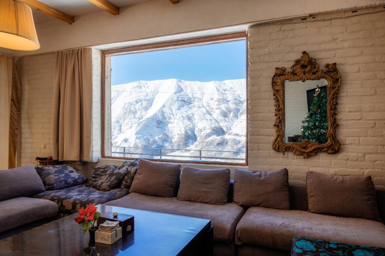 גודאורי Snow Time Cottage מראה חיצוני תמונה